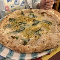 Brontese vegan: pistachio pesto with lemon, basil and vegan cheese  at Capperi che Pizza in Milan