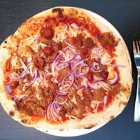 Vegana BBQ Pizza at Little Eataly  in Gjoevik