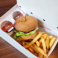 beet burger at Gordon Ramsay Food Market in Cherokee