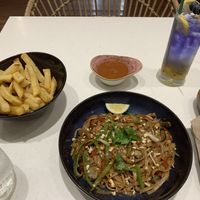 Pad Thai and passion fruity fizz  #Veganuary at SHAKA - Mall of Asia in Pasay