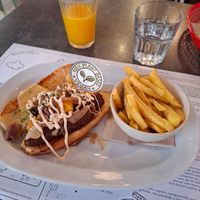 Spring special hot dog at La Desayunería  in Malaga