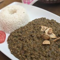 🍛 Dal Tadka + Fresh Juice + Naan + Rice (18 PEN) at Paulinos Indian Cuisine in Huaraz