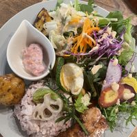 Buddha plate  at Cotonoha  in Kamakura