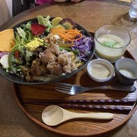 Buddha plate  at Cotonoha  in Kamakura