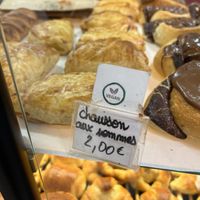 Vegan apple croissant  #Veganuary at Boulangerie Jacquin in Nancy