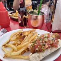  at Fuente Rica Rica - Plaza Ñunoa in Santiago