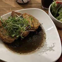 Saitanmedaillon mit Semmelknödeln und Rotkraut  at Velo Heilbronn in Heilbronn