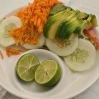 Ensalada mixta at Sazon Del Muya in Trujillo