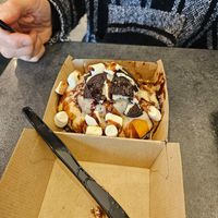 Campfire s'mores at Cinnaholic in Mesa