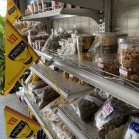 small shop   at Jay Hom Chan - ร้านอาหารเจหอมจันทร์ลำปาง in Lampang