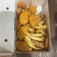 12 vegan nuggets with fries & vegan mayonnaise (40ml) =69RON  at Cartofisserie in Brasov