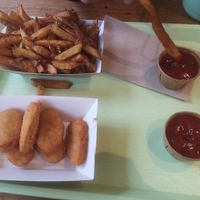 Very good nuggets and fries :) at Vélicious Burger in Colmar