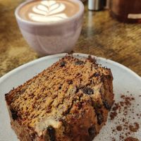 Moka y banana 🍌 bread muy bueno at Mestizo Cafe in Valencia