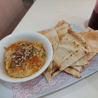 Hummus at NUVI in Valladolid