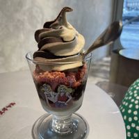 Sundae with strawberry cake and two flavours of ice cream soft serve   at Ice Gyaru - 霜淇淋專門店 in Taipei
