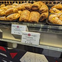 Croissant and fagottino at Relax & Caffe in Venice