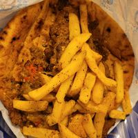 Veganer Pita-Gyros mit Pommes at Oh my Greek! in Zurich