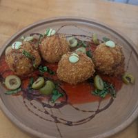 Arancini de risotto (28.000 COP) - 4/5 at Real Vegetal in Medellin