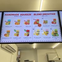 Juices and smoothies.   Sub oat milk!  at American Trailer in Seoul