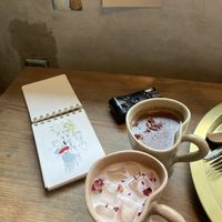 Cherry blossom latte and hot chocolate  at Ksana 크샤나 in Busan