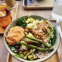 Vegan salad bowl  at Chez Albert in La Rochelle
