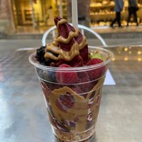 Acaí bowl 🫐 at Llagurt in Vic