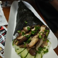 Temaki shiitake at Melhor que Peixe in Porto Alegre