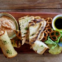 Kiwiana board with Southland cheese rolls! Thought I’d never be able to eat one again since going vegan, so good   at Otto Champagneria & Beer Hall in Wellington