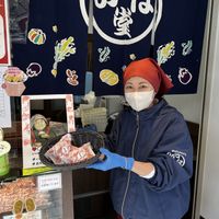 Sales staff   at Irohado Zenkoji in Nagano