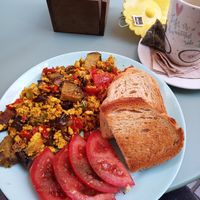 Tofu Scramble at Pan de Limón in Cadiz