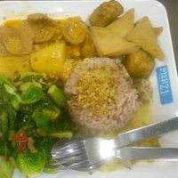 3 dishes with rice at BKK - Veg Stall Food Court - T21 in Bangkok