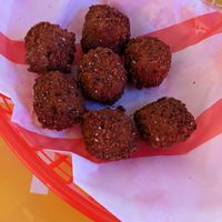 Popcorn chick'n. It does come with more, but we had already eaten a few by the time I took a photo at Hank's Dirty Norwich in Norwich