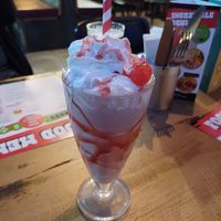 Decided to try the cherry bakewell milkshake, having never had fast food and a milkshake before. Conclusion? It's for those with a sweet tooth! at Hank's Dirty Norwich in Norwich