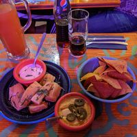 nachos and yucca with vegan cheese at Alebrijes in Wiesbaden