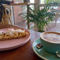 Sooooo gooooooood! Dirty chai and toast with vegan dulce de leche 😊 at NAIOH in Salou