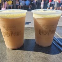 Frozen Butterbeer at Universal Studios - Leaky Cauldron in Orlando
