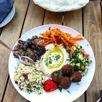 Vegan starter platter at Die Kurve in Dusseldorf