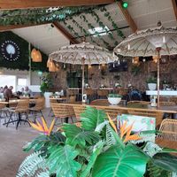 The ambiance inside at De Botanist aan Zee in Koudekerke