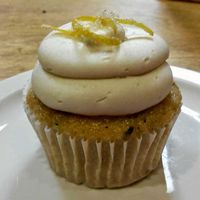 Lemon rosemary cupcake at Green Bliss - the Cafe in Fullerton