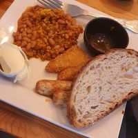 Vegan breakfast (I mixed the beans with the tofu) at My Fine Deli in Glastonbury
