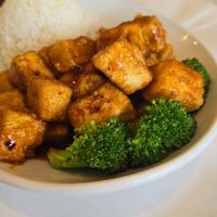 General Tso tofu rice bowl at Mai Noodle House in Gettysburg