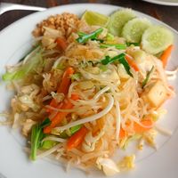 Pad Thai vegan tofu at Yum Yum Da & Ball in Koh Phangan