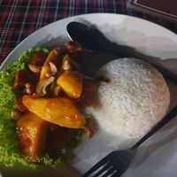 Tofu cashew mango mix with rice at Lucky Sun in Koh Rong