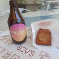 Combucha y pay de manzana at Goy's Plant-Based Burgers - Americana in Guadalajara