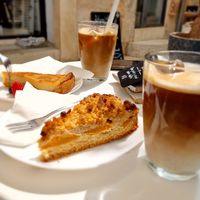 Cheescake, peach cake and two iced coffees with oat milk. All together - 22 euros. at Re.sen in Mallorca