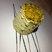 Semifreddo mit Pistazien und Mandeln (vegetarisch )  at Shanghai in Pietrasanta