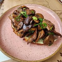 Tostada deliciosa de cogumelos at Bobó Empório Vegano in Sao Paulo