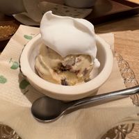 Cream-cookie ice cream  at Uno Yukiko - Gion Soy Milk Ramen - ぎをん豆乳らーめん うのゆきこ in Kyoto