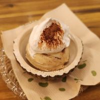 Cookie Ice-cream at Uno Yukiko - Gion Soy Milk Ramen - ぎをん豆乳らーめん うのゆきこ in Kyoto