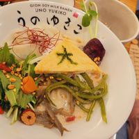 Beautiful ramen at Uno Yukiko - Gion Soy Milk Ramen - ぎをん豆乳らーめん うのゆきこ in Kyoto